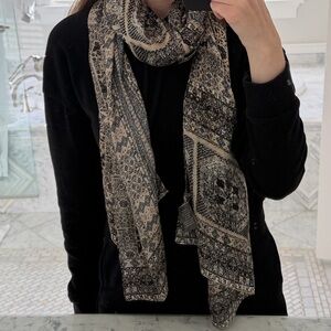 Vince Camuto 100% Silk Scarf